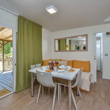 Sunny Soline Biograd Na Moru