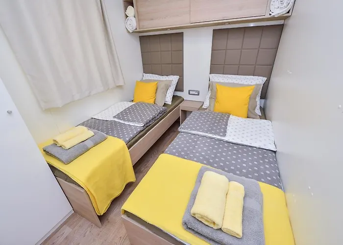 Sunny Soline Biograd Na Moru