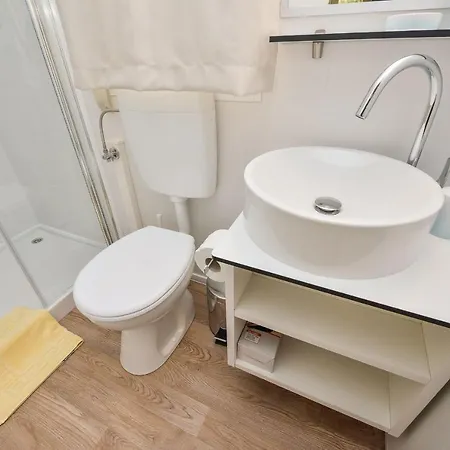 营地 Sunny Soline 比奥格勒·纳·莫鲁