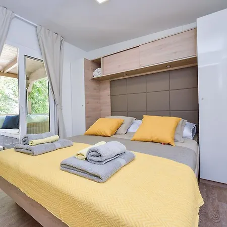 Camping Sunny Soline 4*