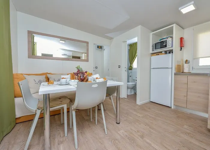 Sunny Soline Biograd Na Moru